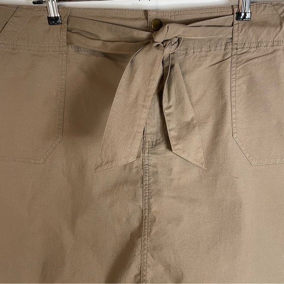Lane Bryant Camel Colored Tie Belt Front Skort Women’s Size 26 - Picture 2 of 7